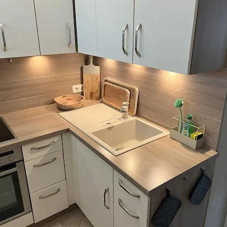 Dock 19 In * בוסום