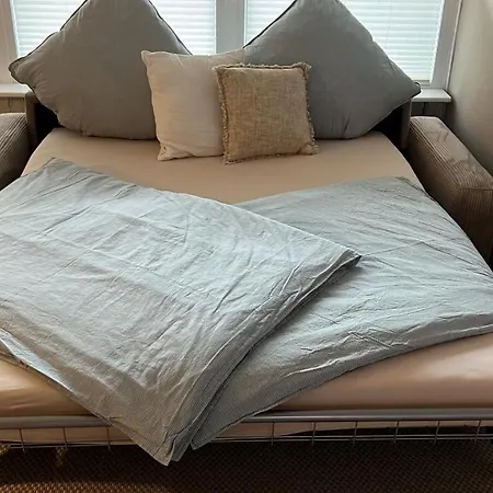 Dock 19 In Apartment *